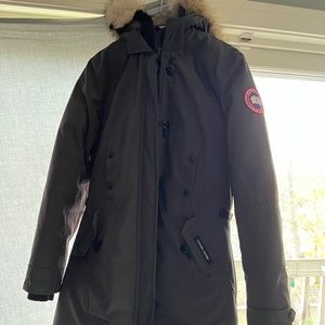 BEAUTIFUL MINT CONDITION WOMEN’S CANADA GOOSE KENSINGTON PARKA